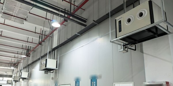 半導體生產車間整體降溫，應用蒸發冷省電空調-臥式射流機